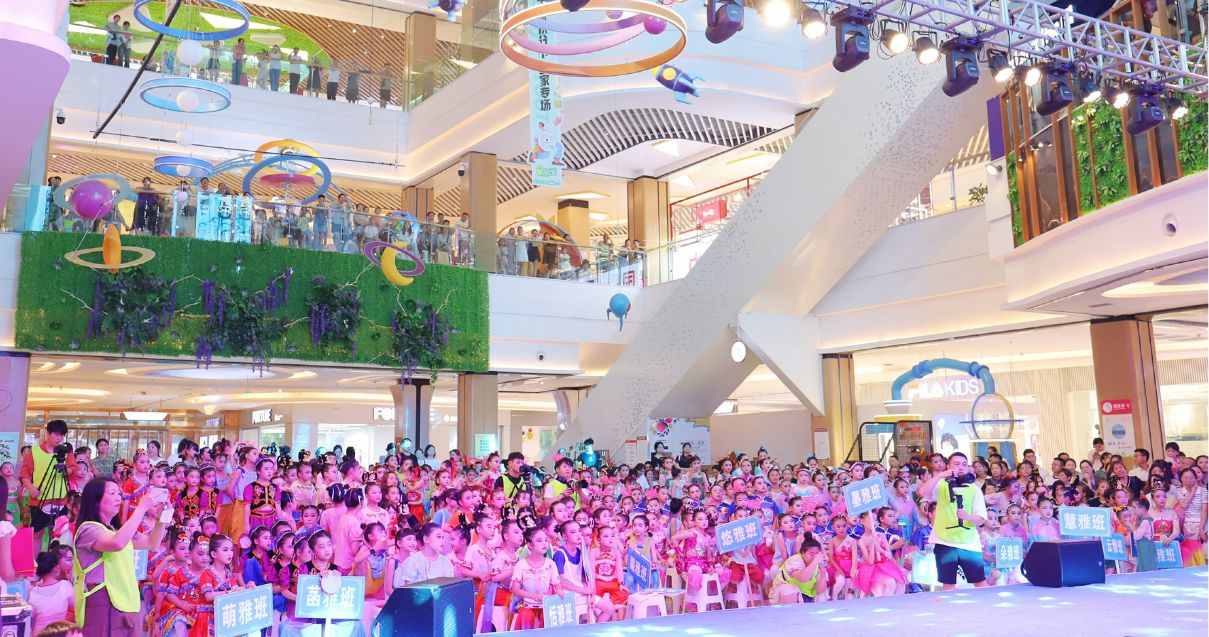 巴中英国上市公司365购物中心